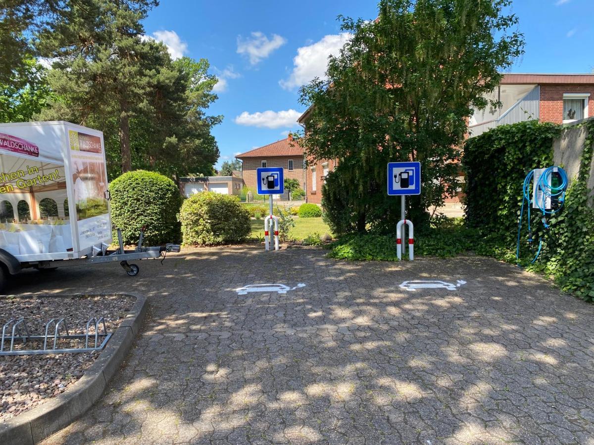 Neumanns Waldschaenke Hotel Soltau Exterior photo